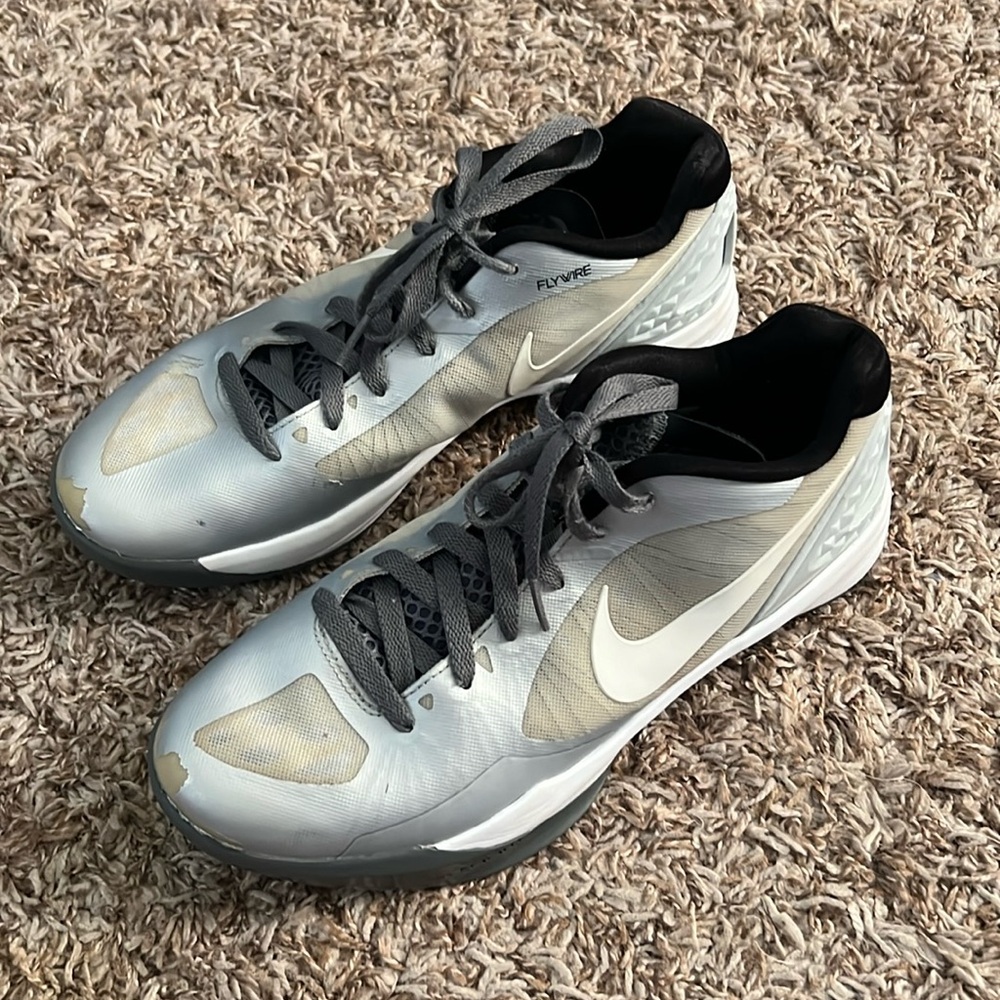 Women's Nike Zoom Flywire Volleyball Shoes